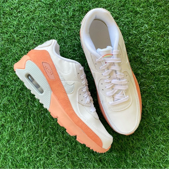 Nike Air Max 90 Ltr Se Peachy - Picture 4 of 5